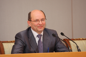 Александр Мишарин