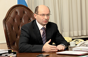 Губернатор Свердловской области Александр Мишарин