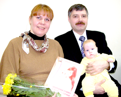 Екатерина и Александр Ходяковы с дочкой Надеждой