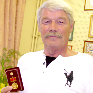 Александр МАНДРИЧЕНКО