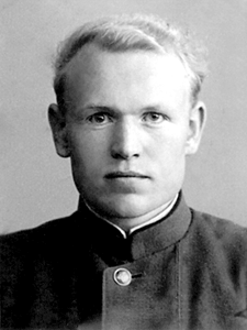 Николаю Останину 20 лет