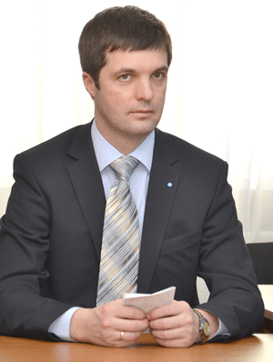 Олег Елистратов