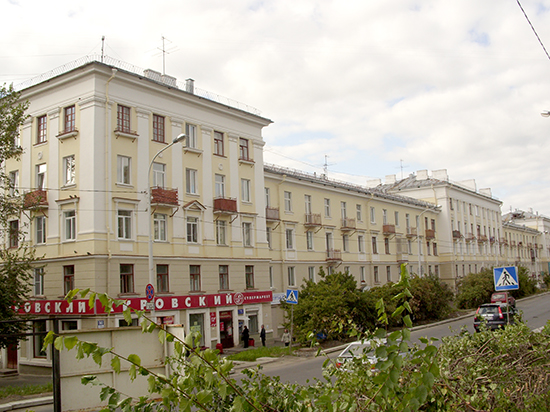 8 lenina